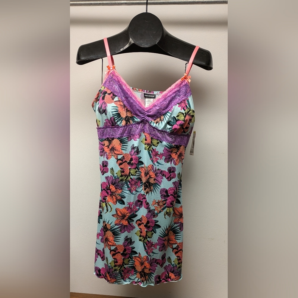 Joe Boxer Summer Lace Chemise Nightgown removable cups, Adjustable straps Jr Lg